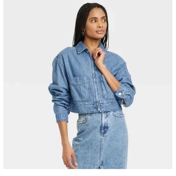 Universal Thread Co. Long Sleeve Zip Up Crop Denim Jean Jacket Blue Womens S NWT - Picture 2 of 8